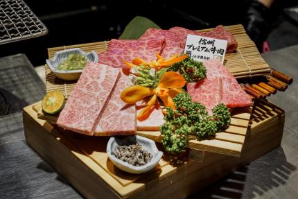 燒肉普拉斯(台南)【2026年1月】壽星本人用餐招待伊比利豬松阪！