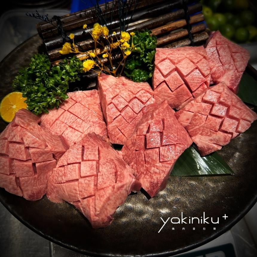 燒肉普拉斯(台南)【2025年4月】壽星本人用餐招待伊比利豬松阪!