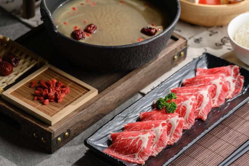 十色鍋物【2026年】當日壽星 憑證免費兌換 蛤蜊乙份【幾歲送幾顆，生日就是要澎湃】