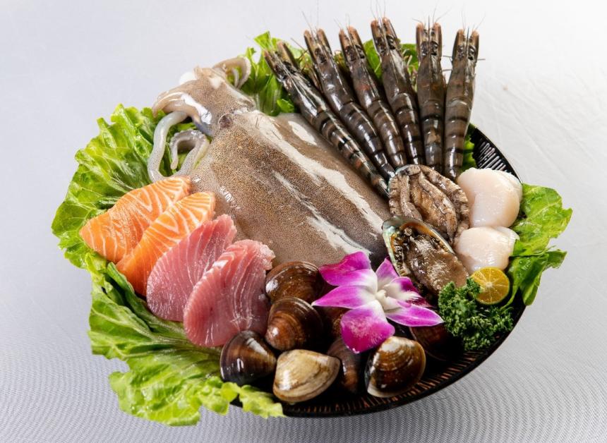 海牧水產鍋物(台北/板橋)【2026年】壽星優惠照過來！當月壽星招待鮮活鮑魚